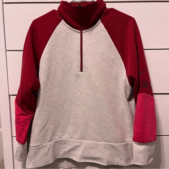 Nike Grey Pink & Red Quarterzip - Picture 2 of 6